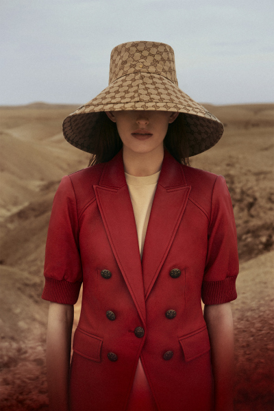 photography: Jakub David | model: Julia Hanczewska c/o Selective Management | usage: Vogue Portugal