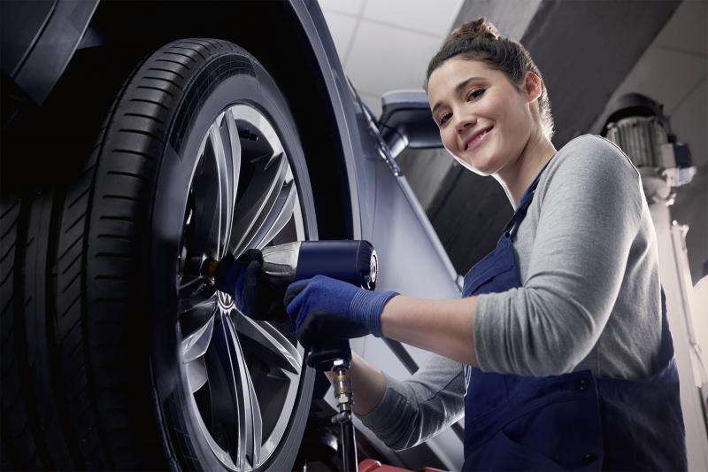 photography: Joe Hoelzl | videography: Spreadfilms | styling: Anna-Marina Roth | client: Volkswagen AG