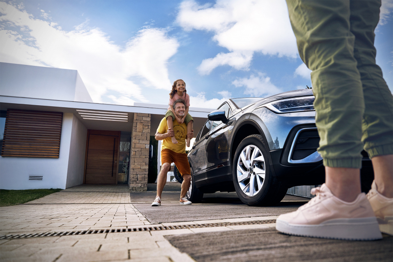 photography: Joe Hoelzl | videography: Spreadfilms | styling: Anna-Marina Roth | client: Volkswagen AG
