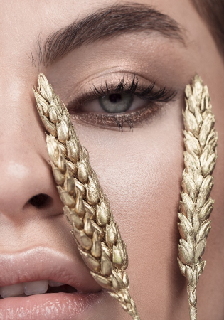 photography: Lisa Jureczko | usage: Harpers Bazaar