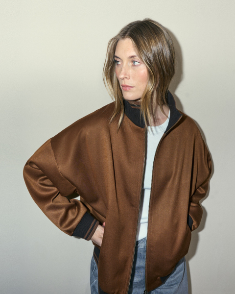 photography: Leon Schleßelmann | model: Carolin Lossberg | client: Drykorn