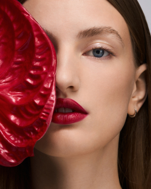 photography: Jan Niessen  | model: Cristina Pastian