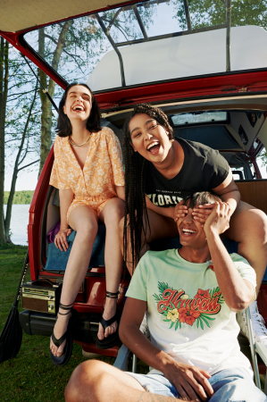 photography: Marco Klahold | production: Carolin GmbH & Co. KG | client: C&A | usage: CLOCKHOUSE | hair & make-up: Christina Goris, Nicole Gnauck | model(s): Noah Alef, Anja Abraham, Zaynab Bellakhdar
