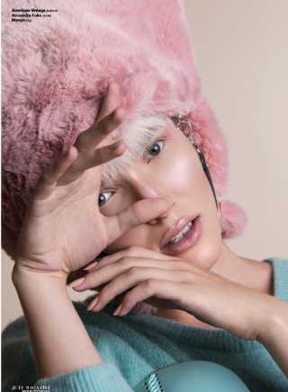 photography: Marina Schneider-Moog | hair & make-up: Christine Eleven | styling: Beata Nitzke