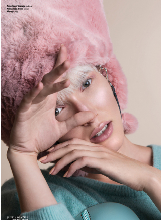 photography: Marina Schneider-Moog | hair & make-up: Christine Eleven | styling: Beata Nitzke