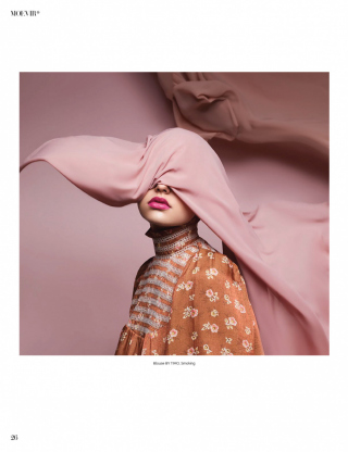 photography: Sascha Schäfer | hair: Rima Sium | model: Franka c/o Brodybookings | usage: MOEVIR Magazine Paris