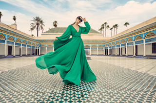 photography: Verena Knemeyer | model: Juliet Searle | client: Fielmann