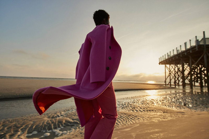 photography: Verena Knemeyer c/o DoubleT | model: Fatou(mata) Kaba | styling: Heike Held | usage: SCHÖN! magazine
