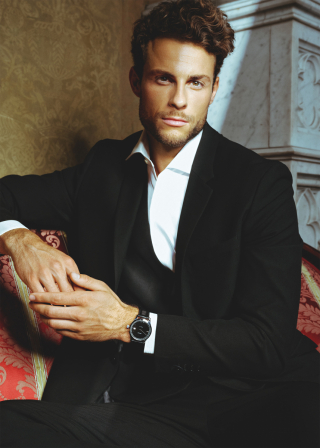 photography: Christoph Klutsch | model: Kim Hnizdo & Dennis Böer | client: BAUNAT