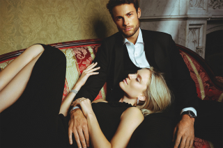 photography: Christoph Klutsch | model: Kim Hnizdo & Dennis Böer | client: BAUNAT