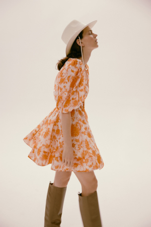 photography: Jonas Müller | hair & make-up: Eva-Maria Pilartz | model: Carolin Suenderhauf