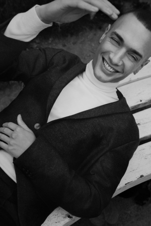 photography: Christoph Klutsch | styling: Ariane Lindhorst | model: Lenny Müller | usage: GQ Portugal photography: Christoph Klutsch | styling: Ariane Lindhorst | model: Lenny Müller | usage: GQ Portugal
