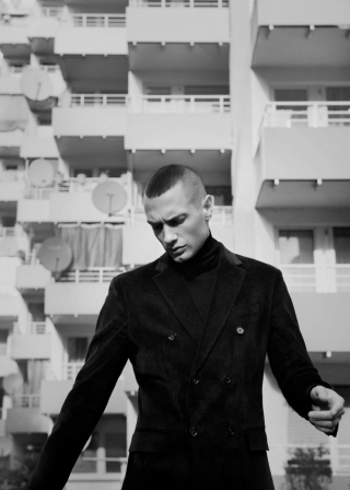 photography: Christoph Klutsch | styling: Ariane Lindhorst | model: Lenny Müller | usage: GQ Portugal
