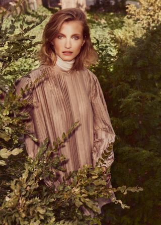 photography: Christoph Klutsch | styling: Johanna Björg Christensen | model: Merle Gerhardy c/o Tune Models | usage: Elle Serbia