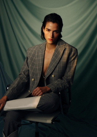 photography: Christoph Klutsch | styling: Natasha Gridina | model: Nicola Woyczyk c/o A Managment