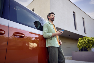 photography: Joe Hoelzl | videography: Spreadfilms | styling: Anna-Marina Roth | client: Volkswagen AG