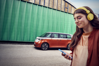 photography: Joe Hoelzl | videography: Spreadfilms | styling: Anna-Marina Roth | client: Volkswagen AG