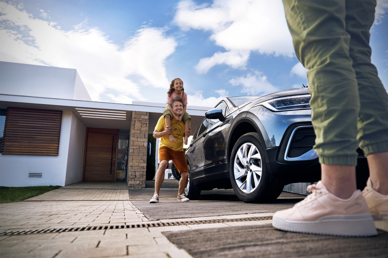 photography: Joe Hoelzl | videography: Spreadfilms | styling: Anna-Marina Roth | client: Volkswagen AG