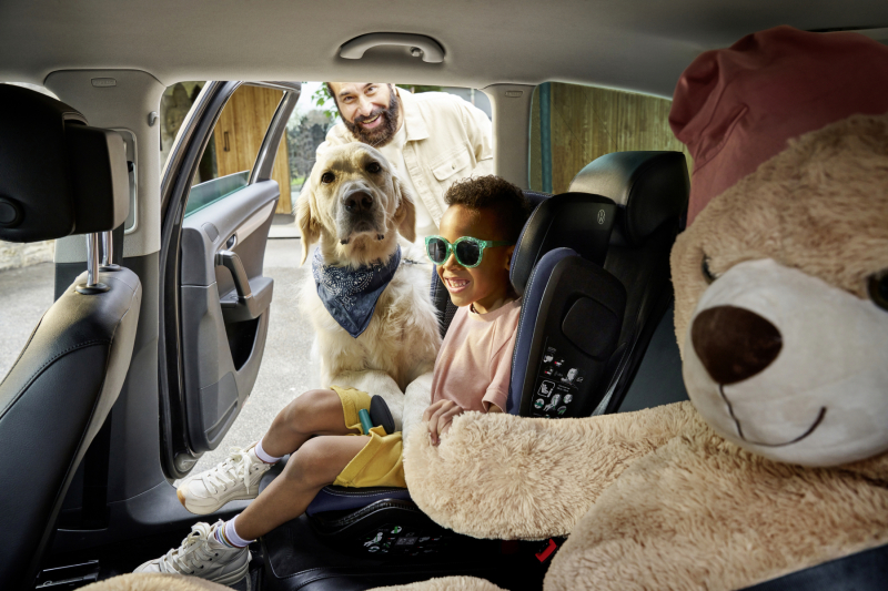 photography: Joe Hoelzl | videography: Spreadfilms | styling: Anna-Marina Roth | client: Volkswagen AG