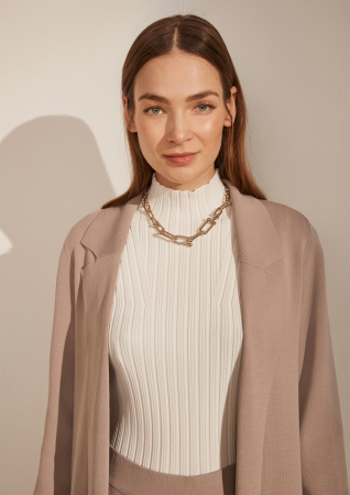 photography: Daniel Torz | model: Sophie Maxim c/o A management | client: s.Oliver