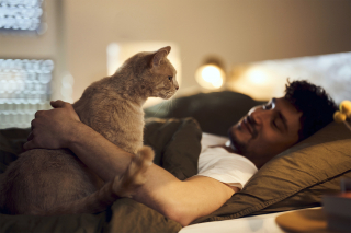 photography: Nick Wolff | production: OFFWEGO Studio | postproduction: Tim Wachnowski | models: Tony Babczyk & Pauline Fernandez | client: Mera Tiernahrung