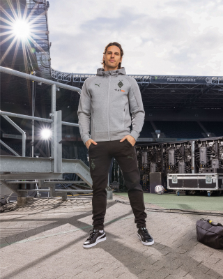 photography: Stefan Grey | client: PUMA | usage: Borussia Mönchengladbach | production: PPS Produktionsservice