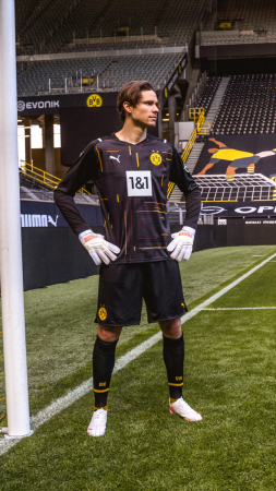 photography: Stefan Grey | client: PUMA | usage: Borussia Dortmund | production: Falca