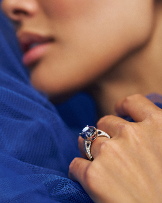 photography: Stephan Glathe | model: Chin Chin c/o Modelwerk | client: Guebelin