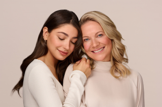 photography: Mona Strieder | client: Maybelline