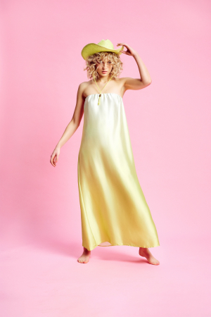 photography: Florian Rixen Moll | styling: Maria Morfis | model(s): Lynn K. c/o modelwerk