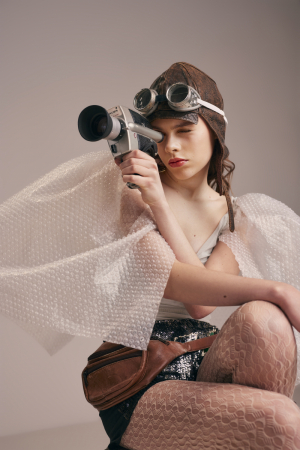 photography: Stefan Kapfer | hair & make-up assistance: Lena Beckert | model: Philippa K. c/o Louisa models