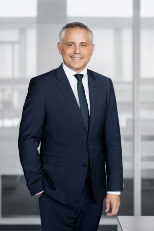photography: John M. John | client: apoBank ( Deutsche Apotheker- und Ärztebank eG )