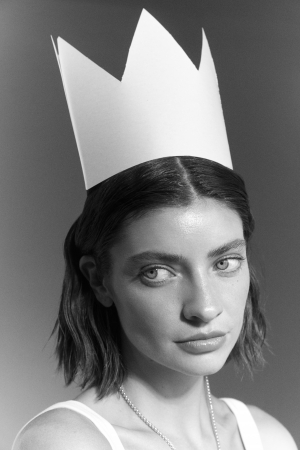 photography: Sallyhateswing | model: Melina Martin