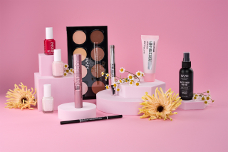 photography: Mona Strieder | production: twentyfourone // motionpicture GmbH | client: Maybelline New York c/o L\'ORÉAL Deutschland GmbH